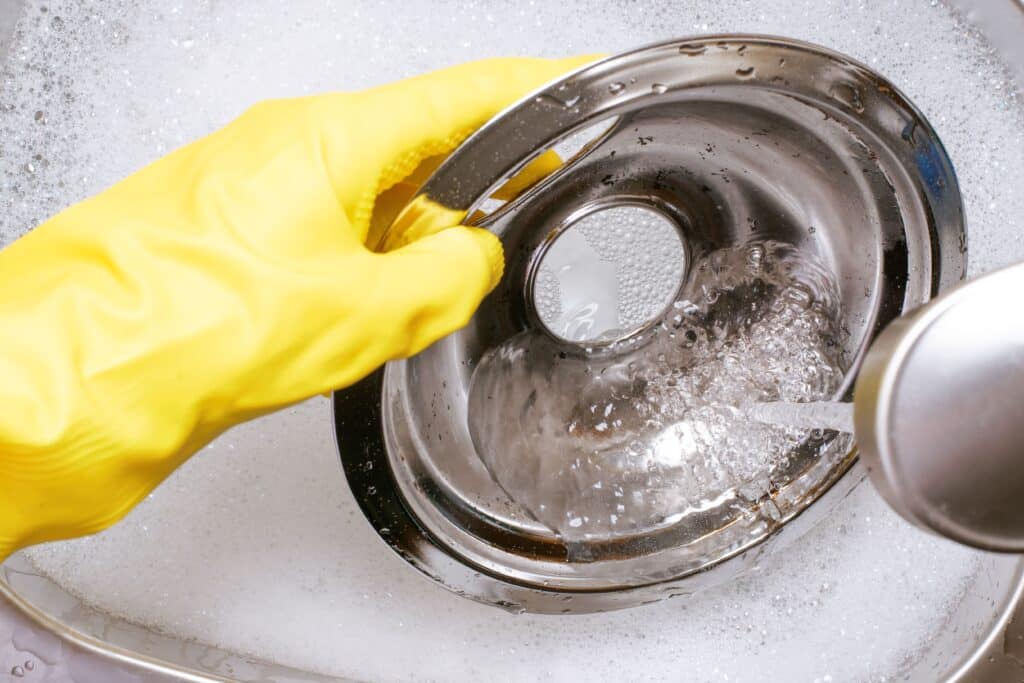 cleaning of the drip pan