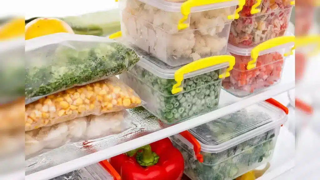 frozen items pack in the boxes and zip lock bag in a refregerator